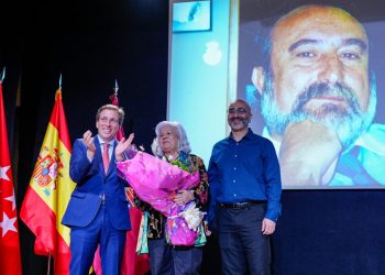 El Ayuntamiento de Madrid homenajea a Ángel del Río con un emotivo documental dirigido por la periodista Eva Robles